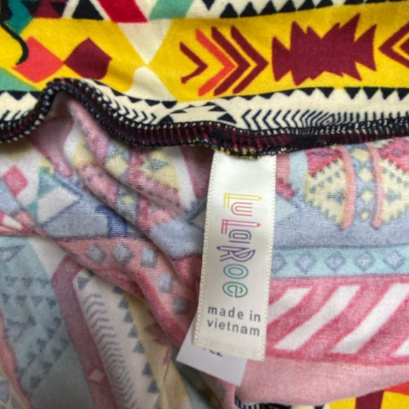 LuLaRoe TC2 Adult Holiday Leggings Aztec Santa - Picture 2 of 8